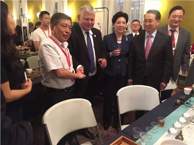 向世界展示中國非遺文化，湘益茯茶亮相湖南波蘭、捷克非遺交流周